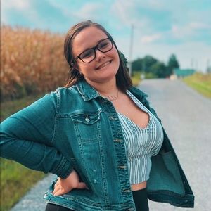 Meet your Posher, Emma